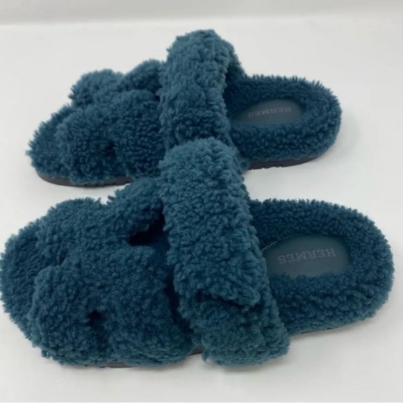 Hermes Vert Anglais Chypre Shearling Sandals size: 37.5 NEW IN BOX - Picture 6 of 7